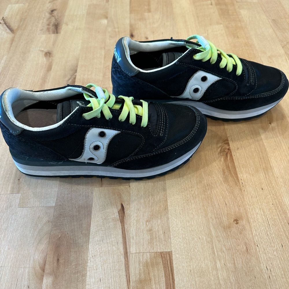 Women Saucony Jazz Original
